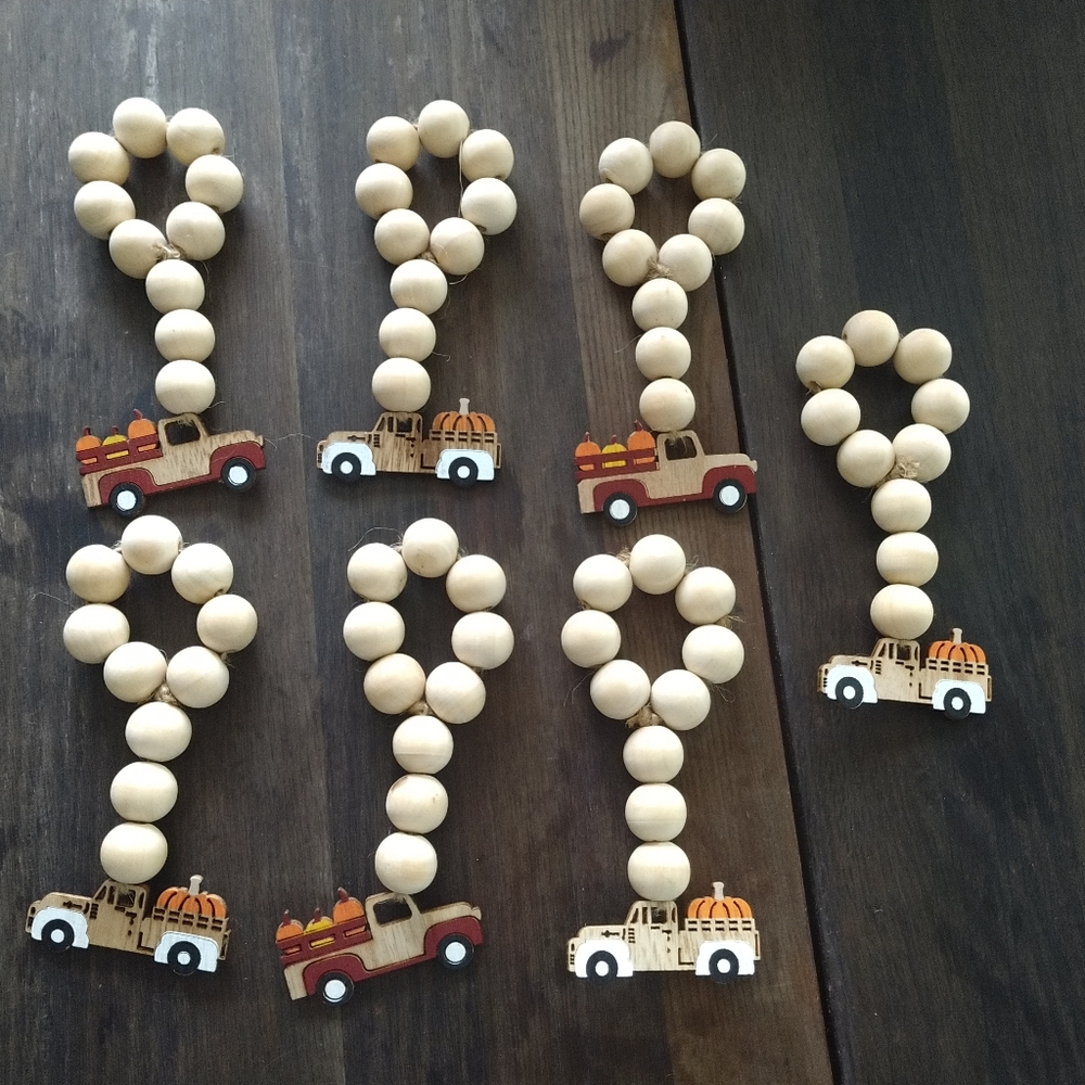Wooden bead truck napkin holders Set of 6